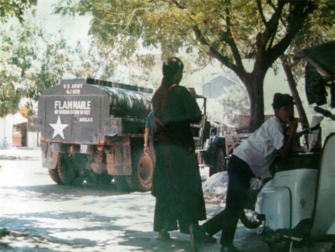 Thi-xa-Tuy-Hoa-nam-1970-qua-anh-cua-linh-My-đóng-gói-tri-thức-Trần-Thị-Minh-Anh-KSC